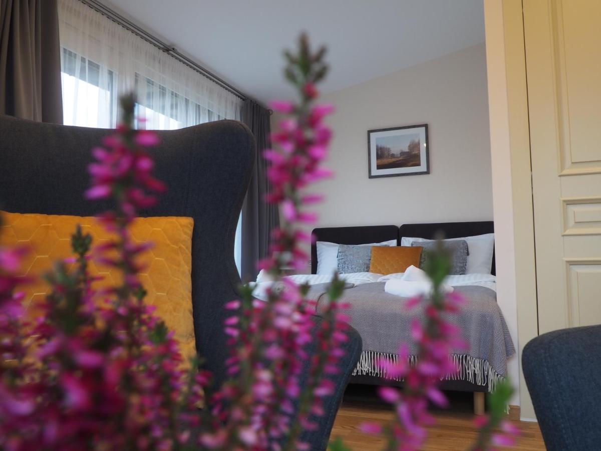 Sveciu Namai Zara Hotel Tytuvenai Exterior foto